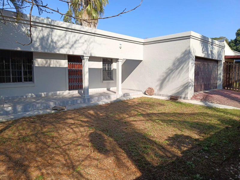 Fabulous Family Home For Sale in Theresapark, Akasia - Photo 2