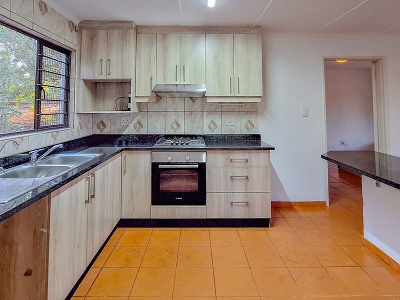 Charming Cottage To Rent in Crestholme, Hillcrest, KwaZulu Natal - Photo 9