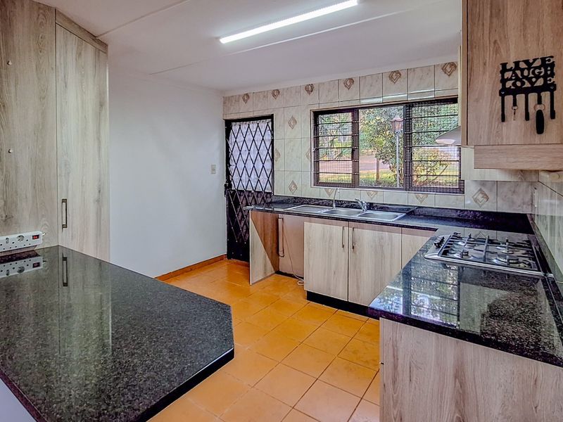 Charming Cottage To Rent in Crestholme, Hillcrest, KwaZulu Natal - Photo 7