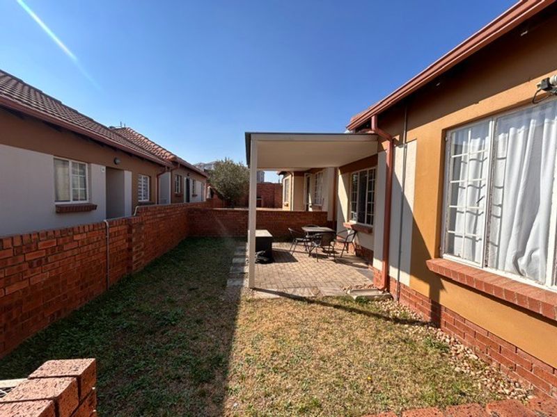 2 Bedroom Townhouse for Sale in Woodwind Estates, The Reeds - Photo 2
