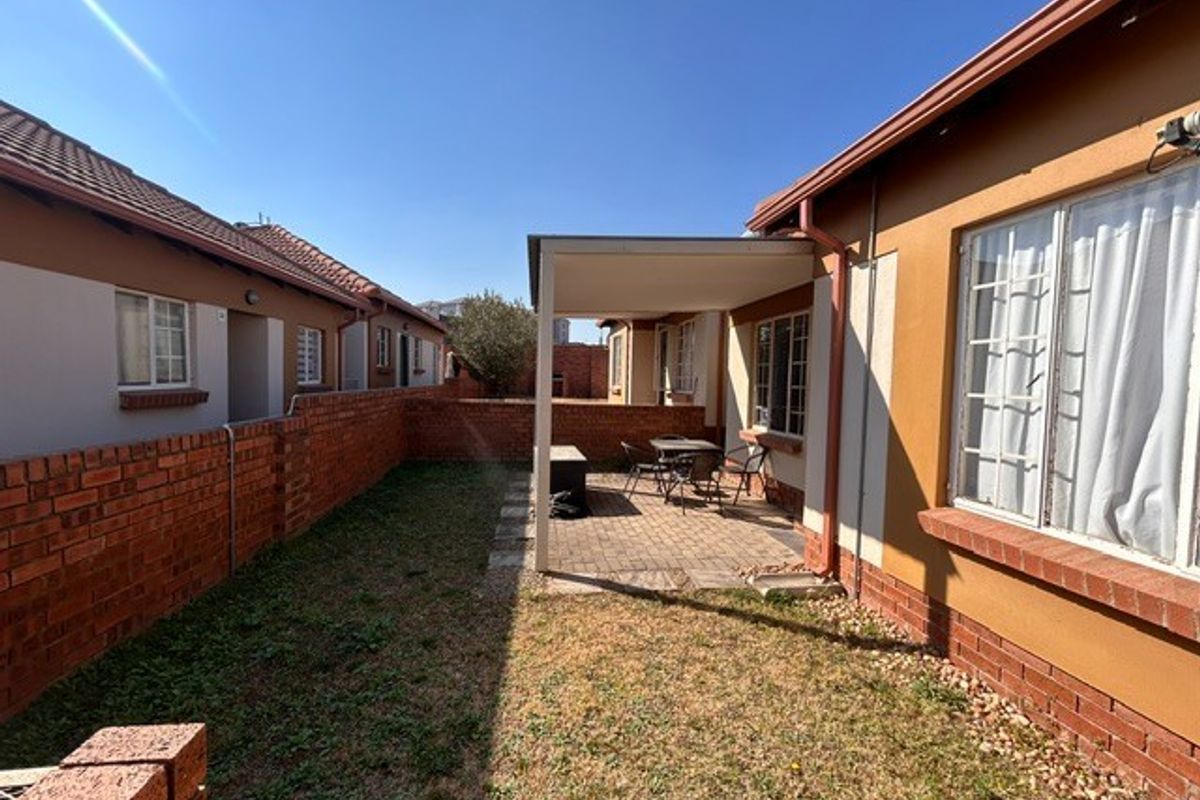 2 Bedroom Townhouse for Sale in Woodwind Estates, The Reeds - Photo 2