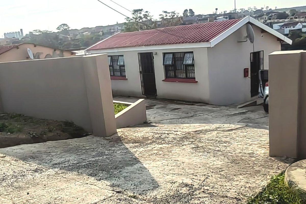TWO BEDROOM HOUSE FOR SALE AT NU13 MDANTSANE - Photo 3