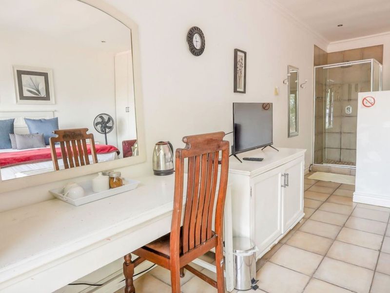 Rare High-Yield Hospitality Asset In Pretoria's Diplomatic Corridor - Photo 8