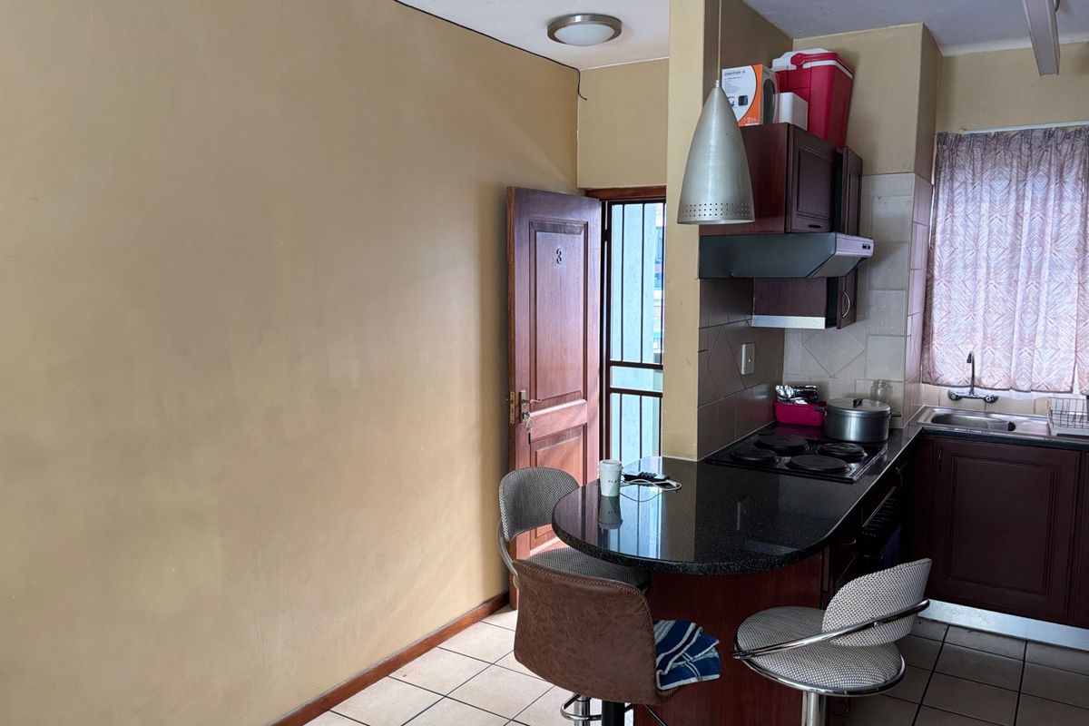 Apartment To Rent in Sonheuwel, Nelspruit - Photo 2