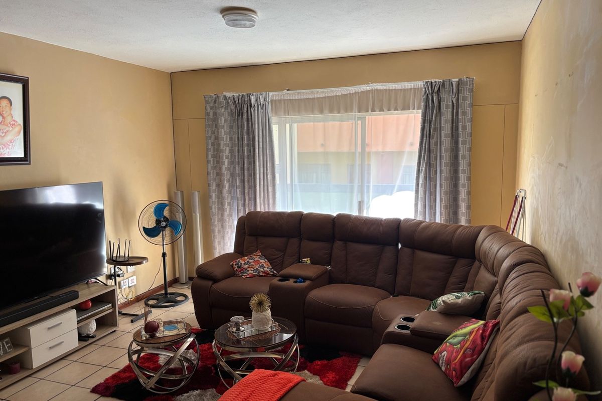 Apartment To Rent in Sonheuwel, Nelspruit - Photo 5