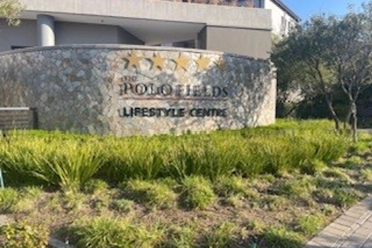 Luxurious 3-Bedroom Garden Apartment - The Polofields Lifestyle Estate - Photo 3