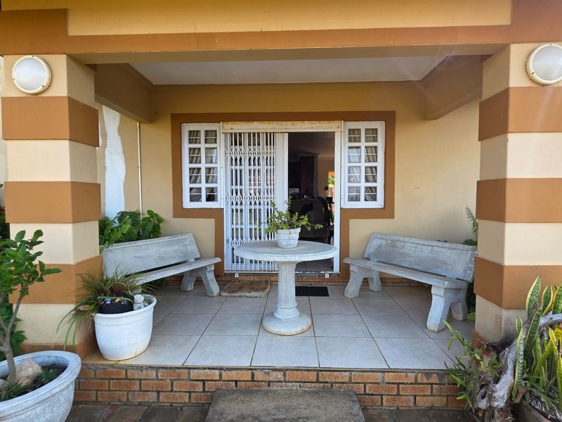 Pristine Home For Sale in Tranquil Palm Beach, Port Edward, KwaZulu Natal - Photo 8