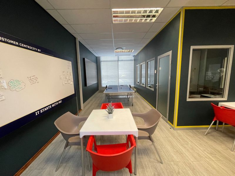Office To Rent in Foreshore, Cape Town - Photo 1