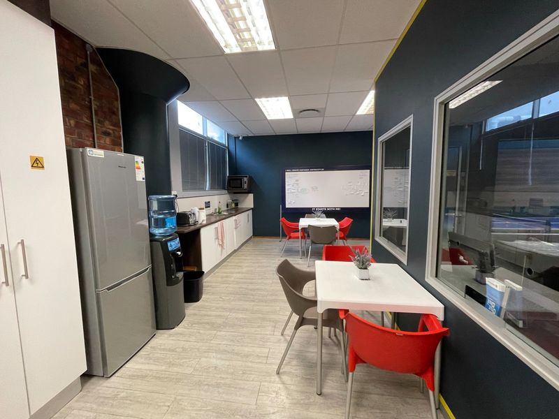 Office To Rent in Foreshore, Cape Town - Photo 3