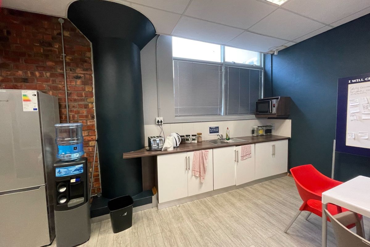 Office To Rent in Foreshore, Cape Town - Photo 2