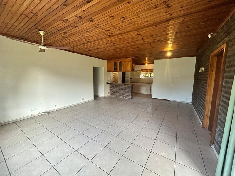 Spacious Family Home Just a Short Stroll from the Beach - Sunrise-on-Sea - Photo 8