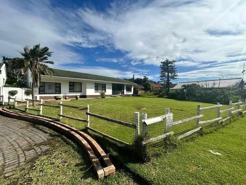 Spacious Family Home Just a Short Stroll from the Beach - Sunrise-on-Sea - Photo 3