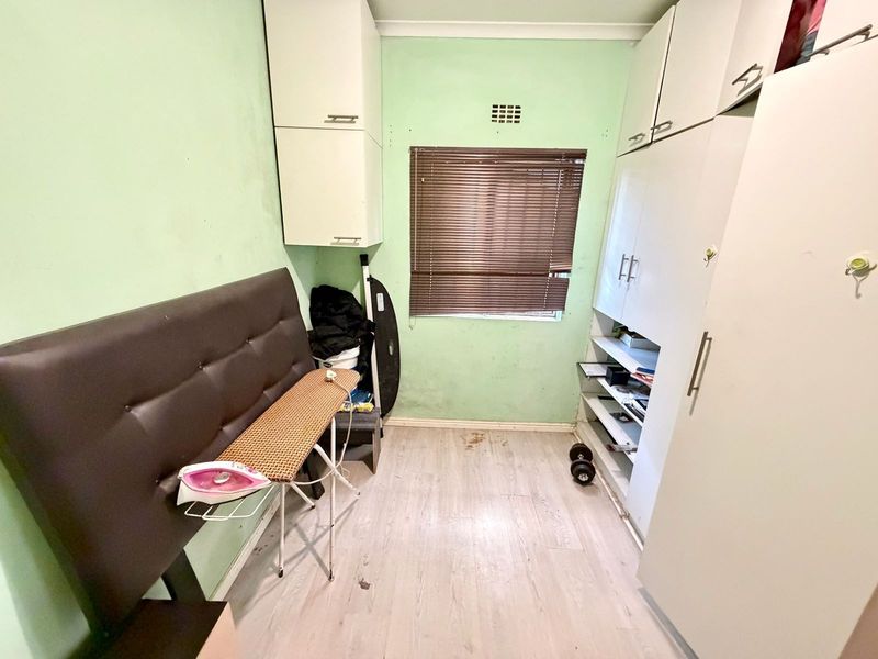 Stunning 2-Bedroom with 2 Bathroom House For Sale In Highbury Park - Photo 9