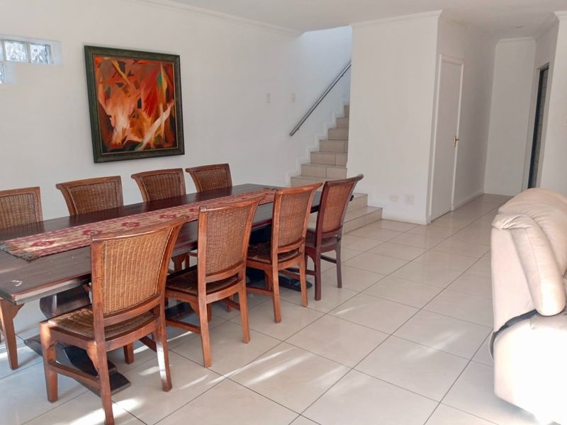 Spacious 4-Bedroom Duplex in Sandown Villas - Photo 4