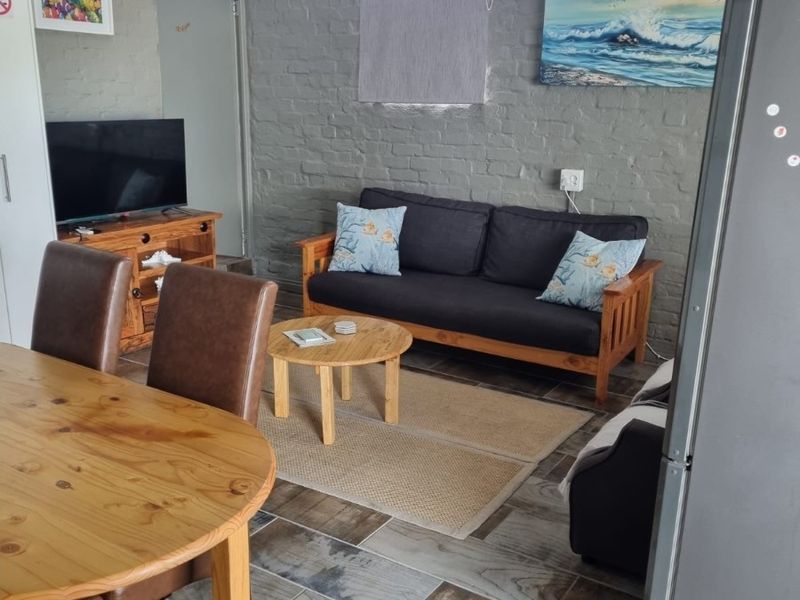 One Bedroom separate entrance To Rent in Gordons Bay Central, Gordons Bay - Photo 7