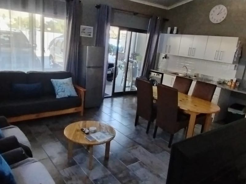 One Bedroom separate entrance To Rent in Gordons Bay Central, Gordons Bay - Photo 8