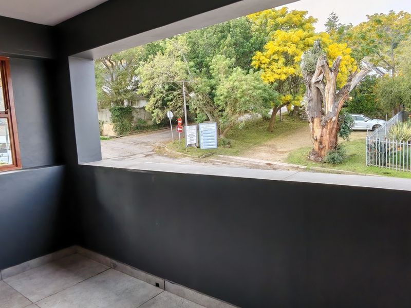 Modern secured  2bed 1st floor Apartment To Rent in Knysna Central, Knysna R11k pm - Photo 9