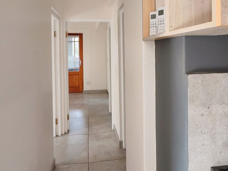 Modern secured  2bed 1st floor Apartment To Rent in Knysna Central, Knysna R11k pm - Photo 7