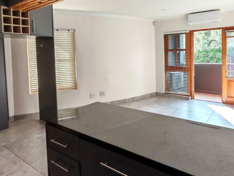Modern secured  2bed 1st floor Apartment To Rent in Knysna Central, Knysna R11k pm - Photo 6