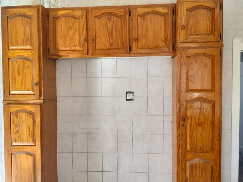 3 Bed 2 Bath House 2 Back Rooms Single Lockup Garage 495sqm in Roodepoort North Under Renovations - Photo 8