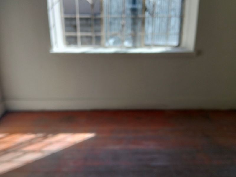 3 Bed 2 Bath House 2 Back Rooms Single Lockup Garage 495sqm in Roodepoort North Under Renovations - Photo 10