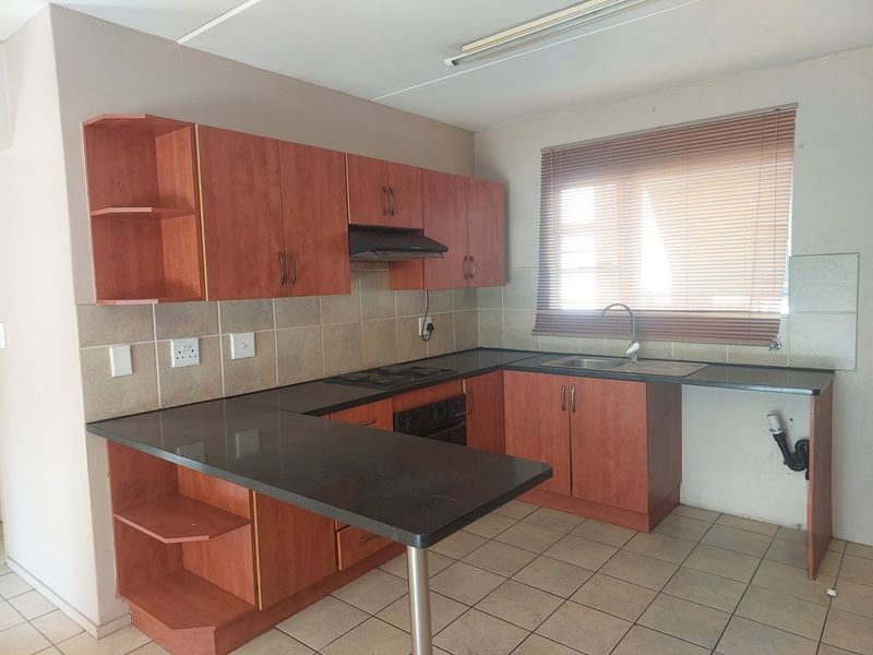 Apartment For Sale in Bardene Boksburg - Photo 4