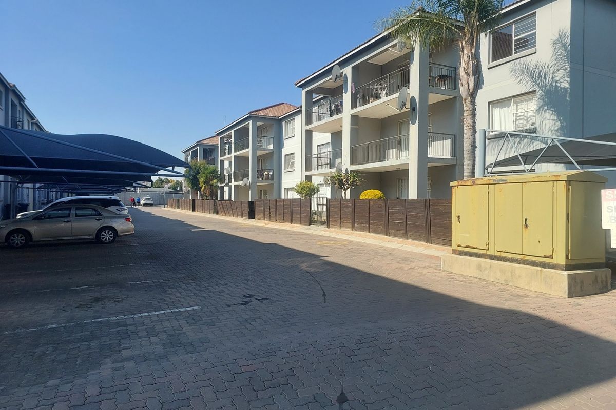 Apartment For Sale in Bardene Boksburg - Photo 2