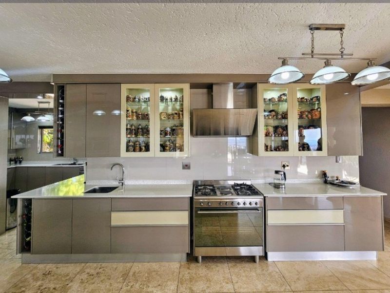 An Extraordinary Home for an Extraordinary Life - Photo 9