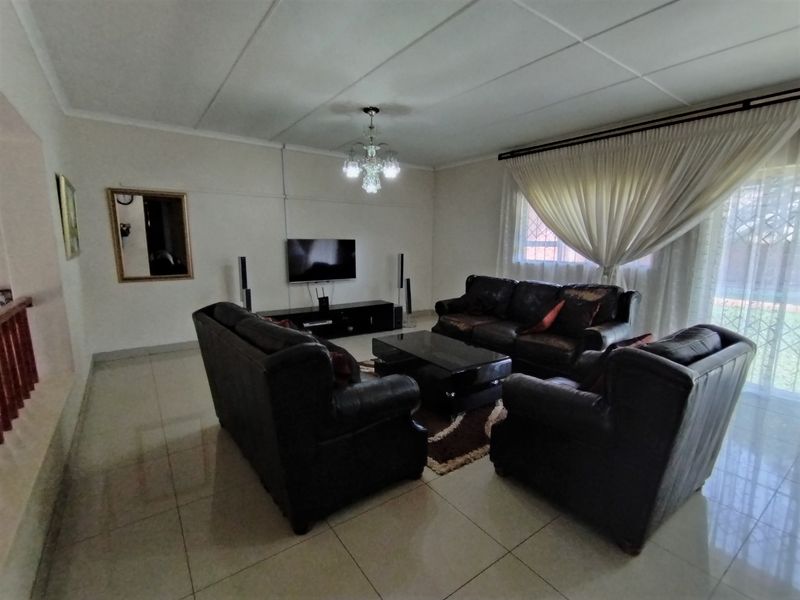 House For Sale in Grantham Park, Empangeni, KwaZulu Natal - Photo 5