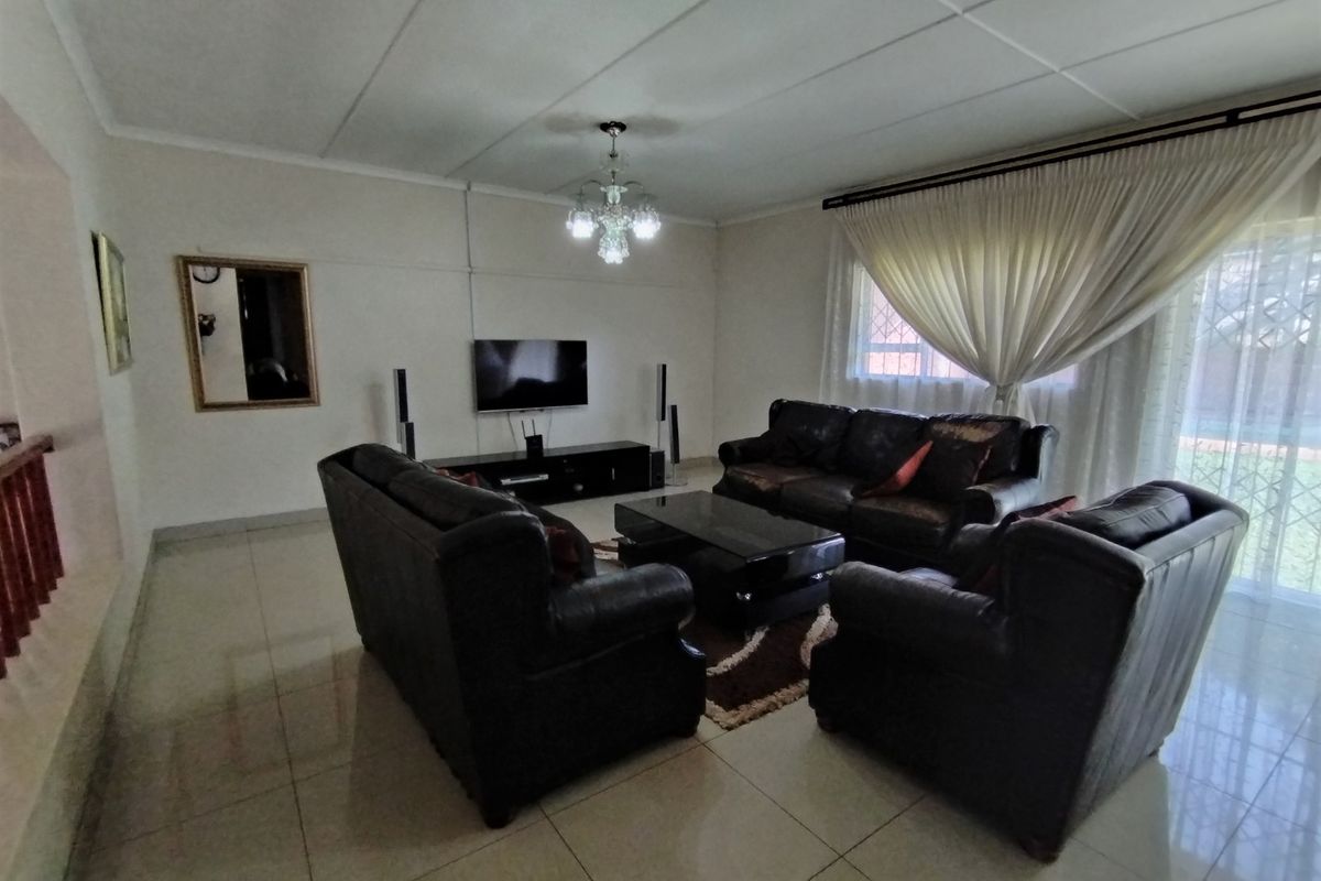 House For Sale in Grantham Park, Empangeni, KwaZulu Natal - Photo 5