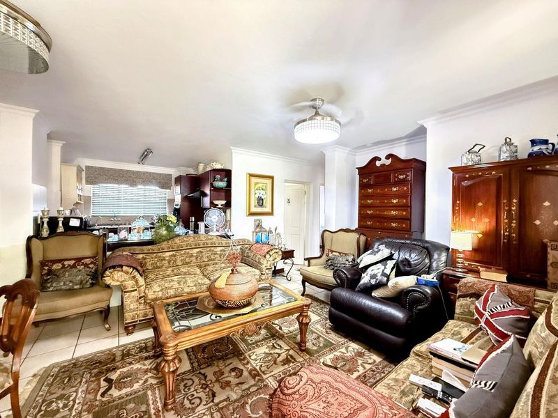 Townhouse For Sale in Olympus AH, Pretoria - Photo 2