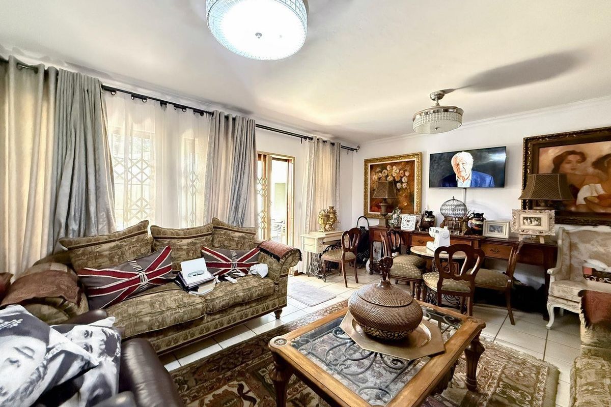Townhouse For Sale in Olympus AH, Pretoria - Photo 5
