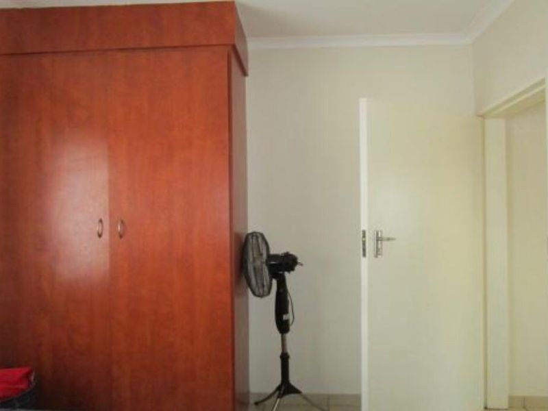 Townhouse For Sale in The Orchards, Akasia - Photo 10