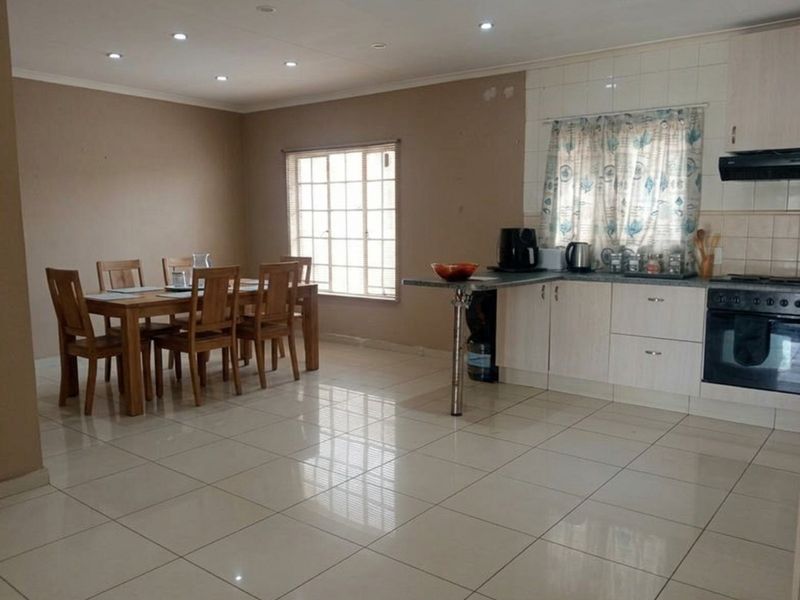 3-Bedroom Family Home in Johannesburg North For Sale - Photo 1
