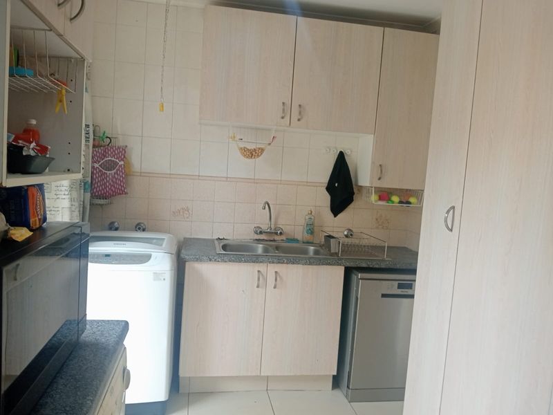 3-Bedroom Family Home in Johannesburg North For Sale - Photo 5