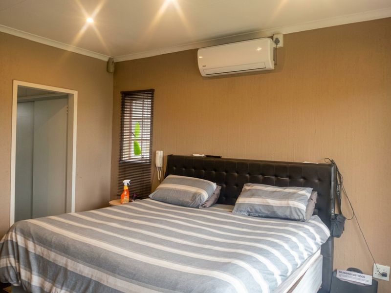 3-Bedroom Family Home in Johannesburg North For Sale - Photo 9
