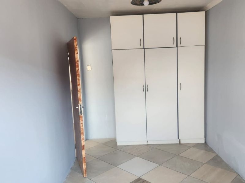 1 Bedroom Cottage To Rent in Ormonde, Johannesburg - Photo 4