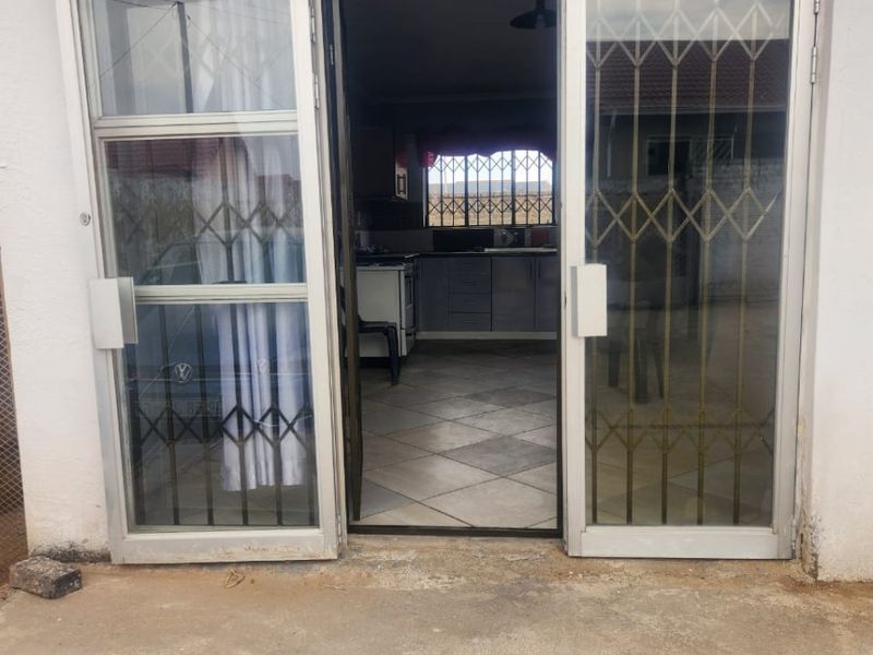 1 Bedroom Cottage To Rent in Ormonde, Johannesburg - Photo 8