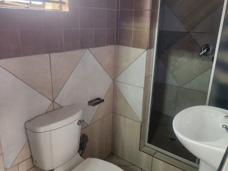 1 Bedroom Cottage To Rent in Ormonde, Johannesburg - Photo 7