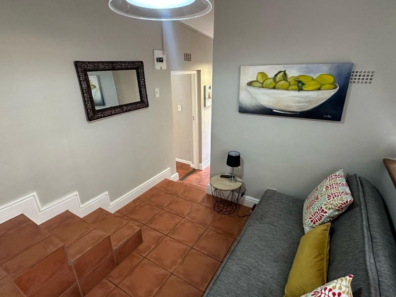 Beautiful 1 Bedroom Furnished Apartment to Rent in Paarl - Photo 4
