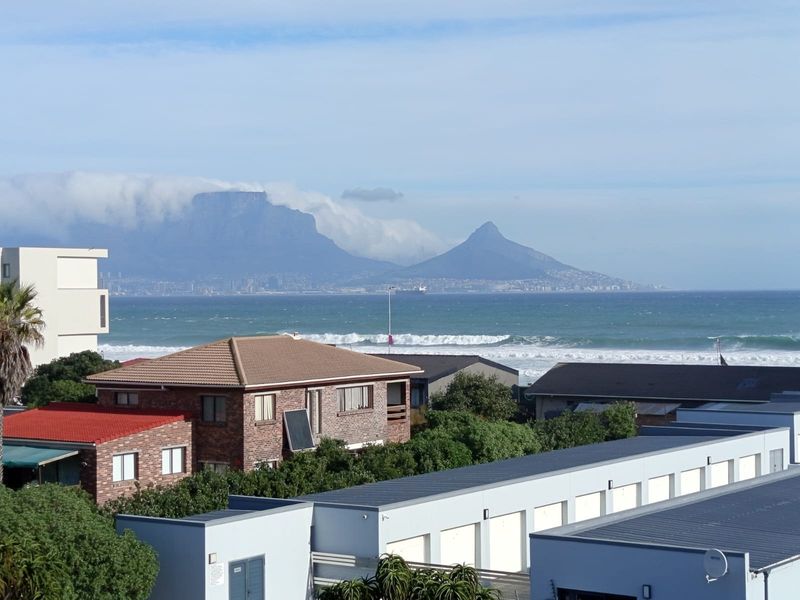 Beachfront Bachelor Apartment to Rent - Photo 1