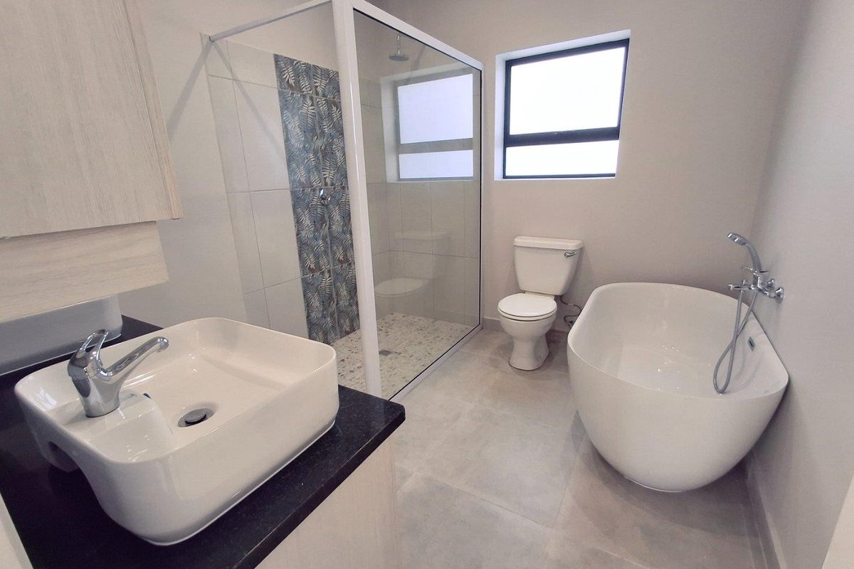 House For Sale in Stilbaai Wes, Stilbaai - Photo 3