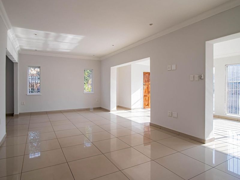 House For Sale in Sunnyridge, Germiston - Photo 7