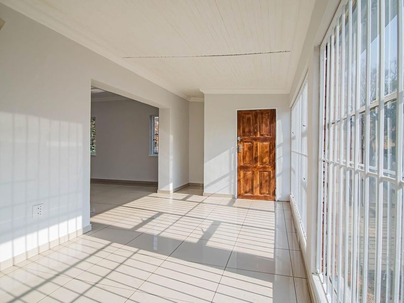 House For Sale in Sunnyridge, Germiston - Photo 6