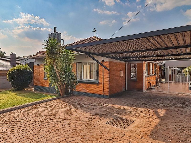 House For Sale in Sunnyridge, Germiston - Photo 4