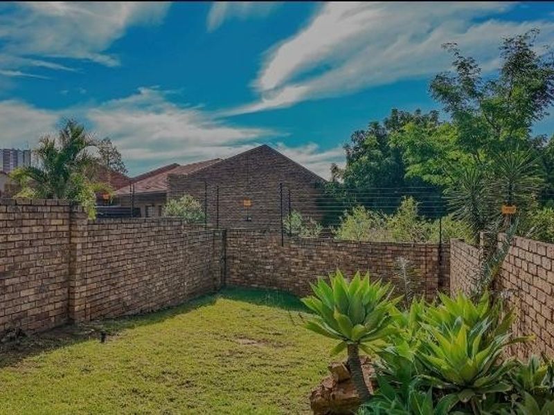 2 Bedroom Townhouse For Sale in La Montagne, Pretoria - Photo 6