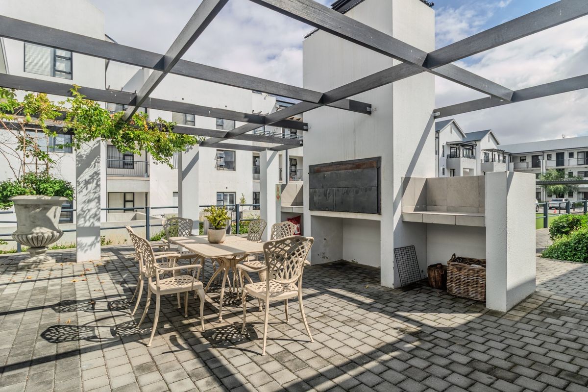 First floor Apartment For Sale in prestigious Buh Rein Retirement Village, Kraaifontein - Photo 5