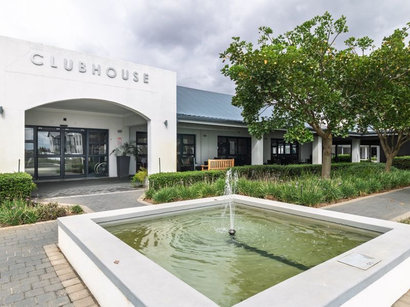 First floor Apartment For Sale in prestigious Buh Rein Retirement Village, Kraaifontein - Photo 2