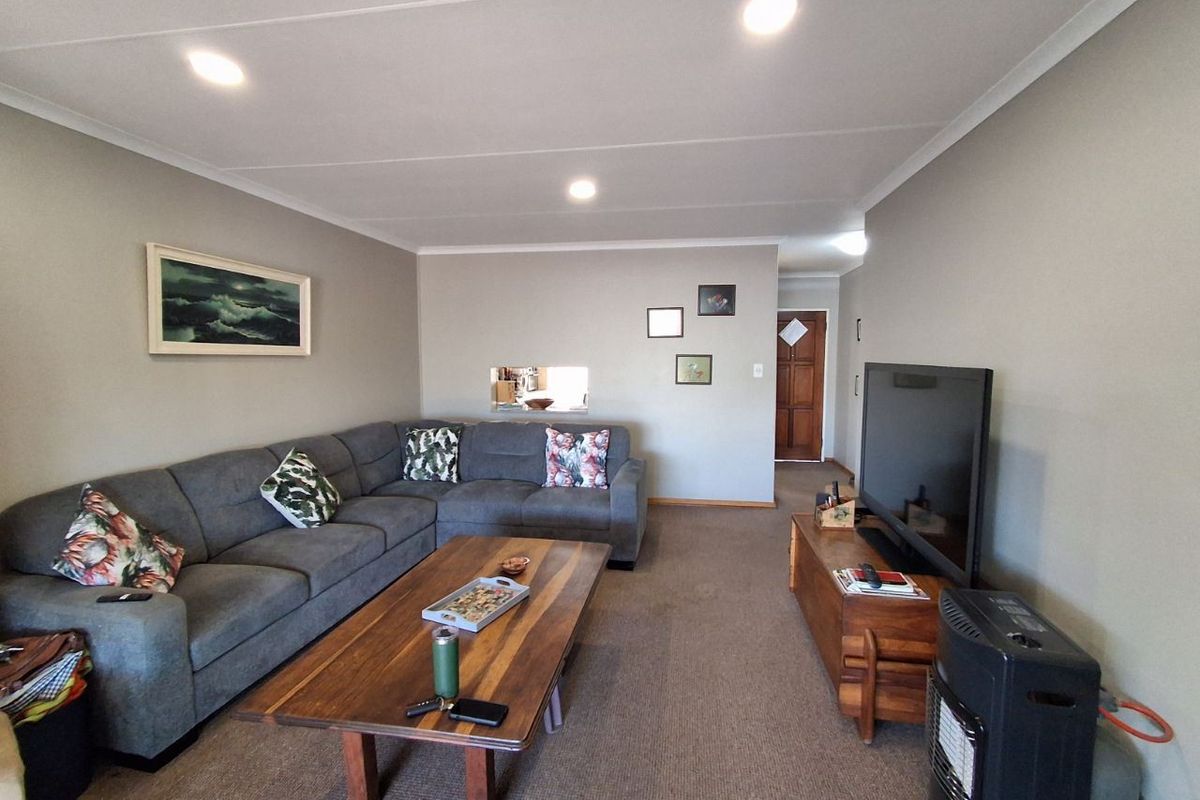 Retirement Townhouse For Sale in Terenure - Photo 2
