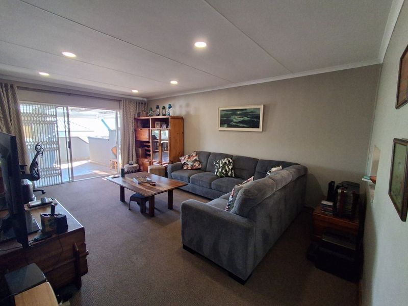 Retirement Townhouse For Sale in Terenure - Photo 3